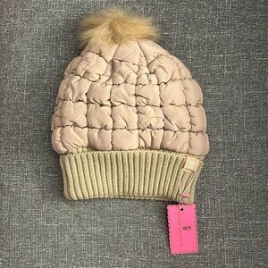 COPY - NWT Simply Southern Tan Mocha Quilted Puff Beanie with Pom Pom and Ribb…